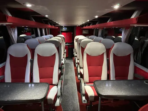 LUX BUS